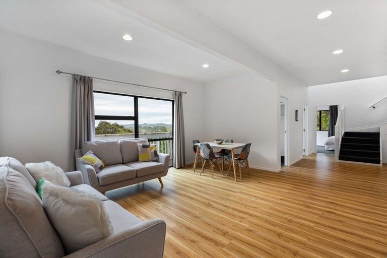 Photo of property in 292 Forest Hill Road, Waiatarua, Auckland, 0612