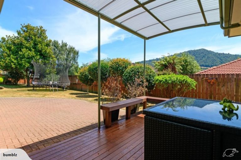 Photo of property in 22 Mccahon Drive, Pukehangi, Rotorua, 3015