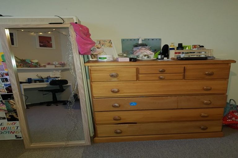 Photo of property in 124 Harbour Terrace, North Dunedin, Dunedin, 9016