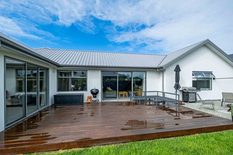 Photo of property in 27 Richard Pearse Drive, Temuka, 7920