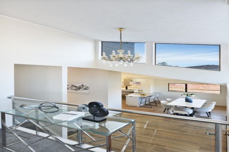 Photo of property in 5 Marlin Street, West Harbour, Auckland, 0618