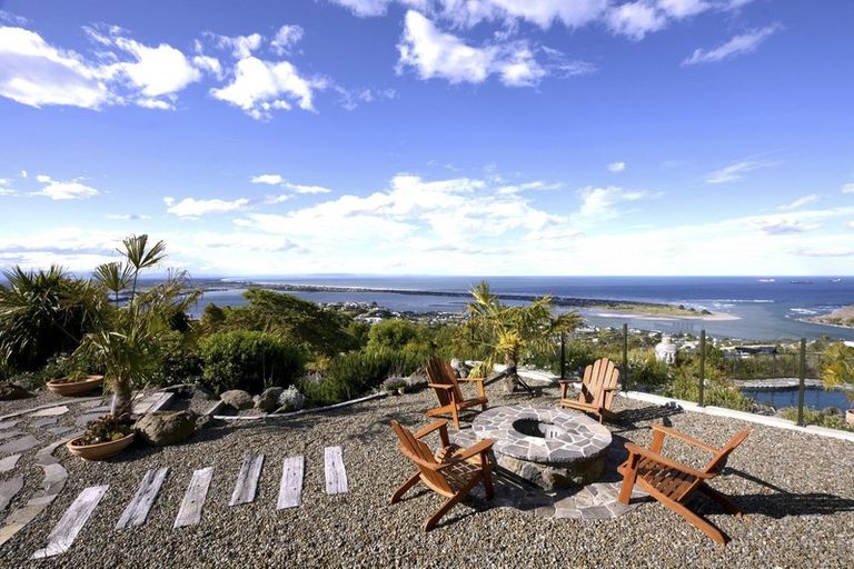 Photo of property in 199 Glenstrae Road, Redcliffs, Christchurch, 8081