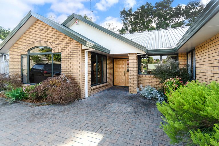 Photo of property in 63 The Glade South, Pukekohe, 2120