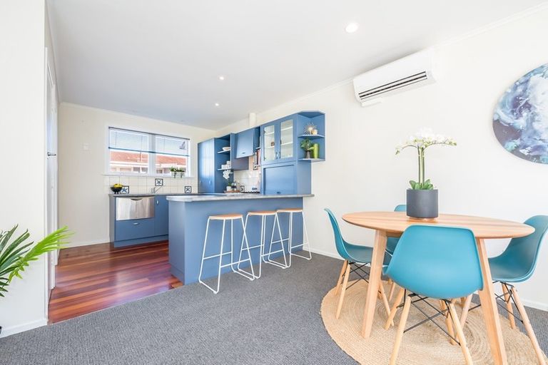 Photo of property in 75 Wai-iti Crescent, Woburn, Lower Hutt, 5010