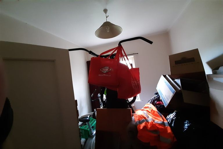 Photo of property in 38 Sunshine Avenue, Karori, Wellington, 6012