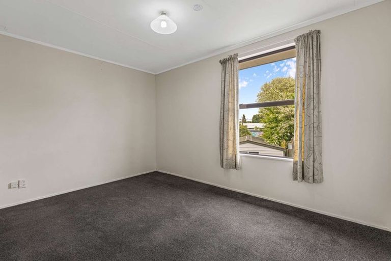 Photo of property in 2b Tui Avenue, Forest Lake, Hamilton, 3200
