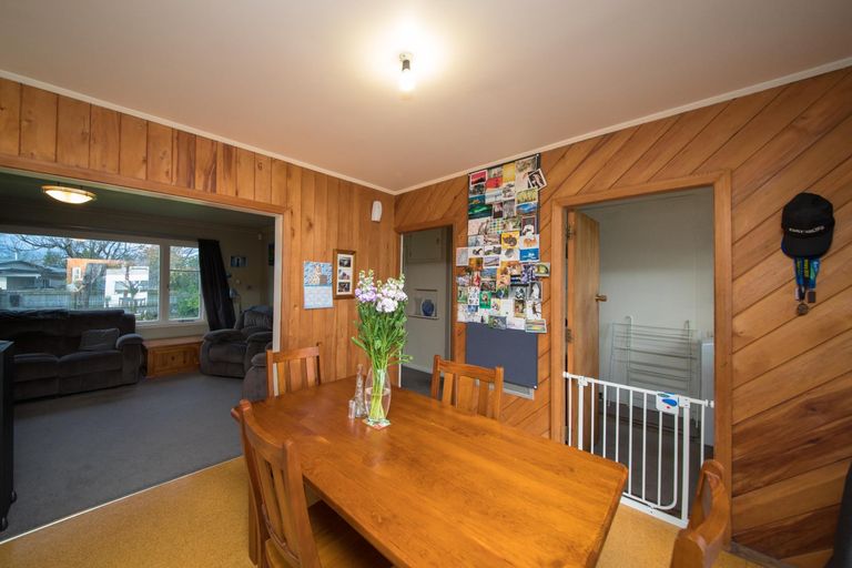 Photo of property in 22 Richmond Avenue, Takaro, Palmerston North, 4410