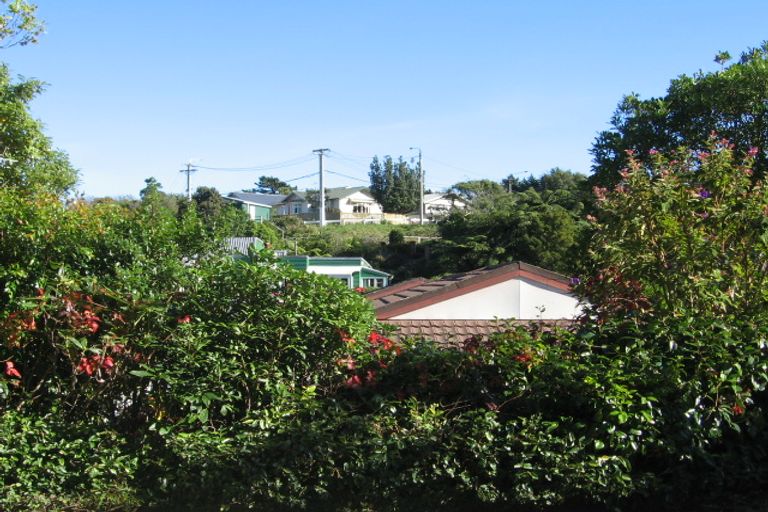 Photo of property in 1/61 Delhi Crescent, Khandallah, Wellington, 6035