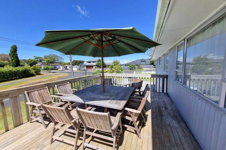 Photo of property in 26 Ferry Parade, Herald Island, Auckland, 0618