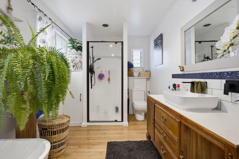 Photo of property in 30c York Street, Picton, 7220