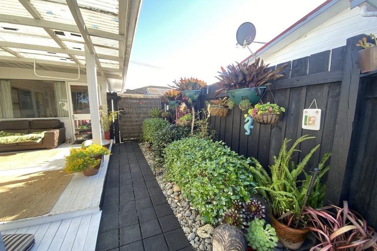 Photo of property in 7 Carey Street, Waitara, 4320