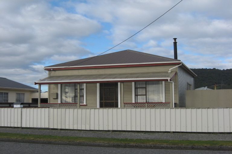 Photo of property in 91 Blake Street, Blaketown, Greymouth, 7805