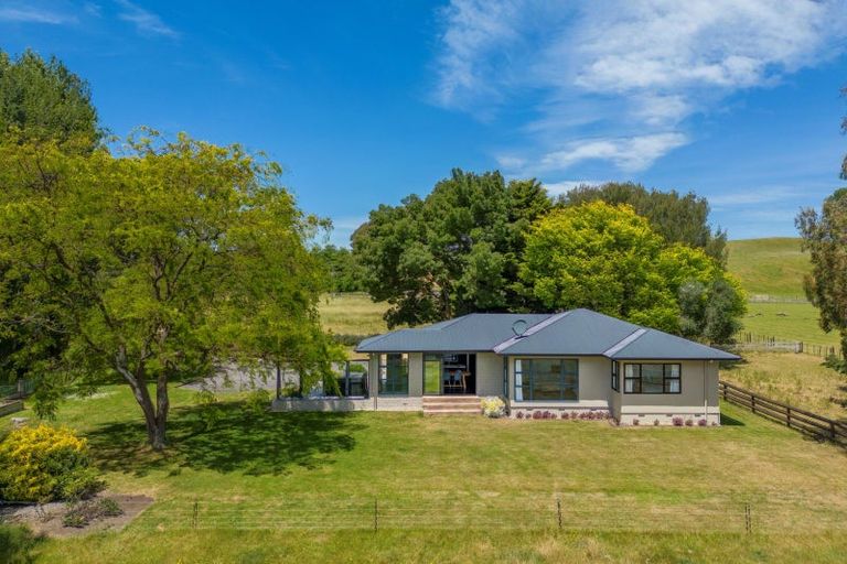 Photo of property in 227 Tipapakuku Road, Dannevirke, 4930