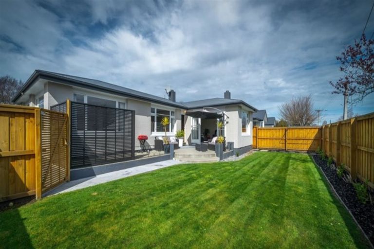 Photo of property in 18 Fatima Street, Redwood, Christchurch, 8051