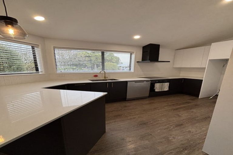 Photo of property in 6 Lakeview Place, Halswell, Christchurch, 8025