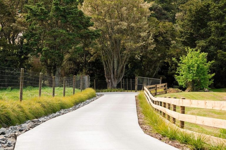 Photo of property in 20b Taylor Road, Waimauku, 0882