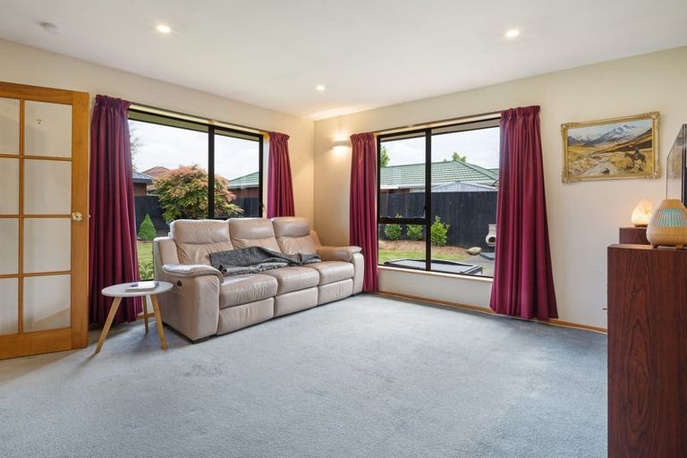 Photo of property in 10 Kingsbury Avenue, Rangiora, 7400