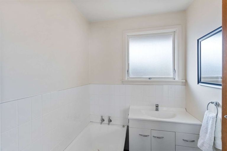 Photo of property in 39 Lake Terrace Road, Burwood, Christchurch, 8061