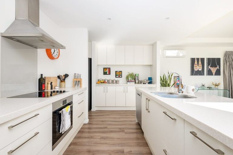 Photo of property in 20 Bamber Crescent, Halswell, Christchurch, 8025