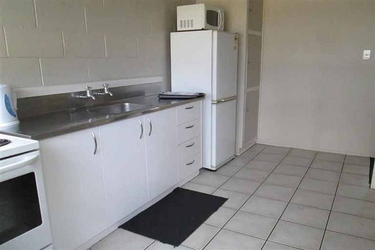 Photo of property in 6/7 Newnham Terrace, Upper Riccarton, Christchurch, 8041