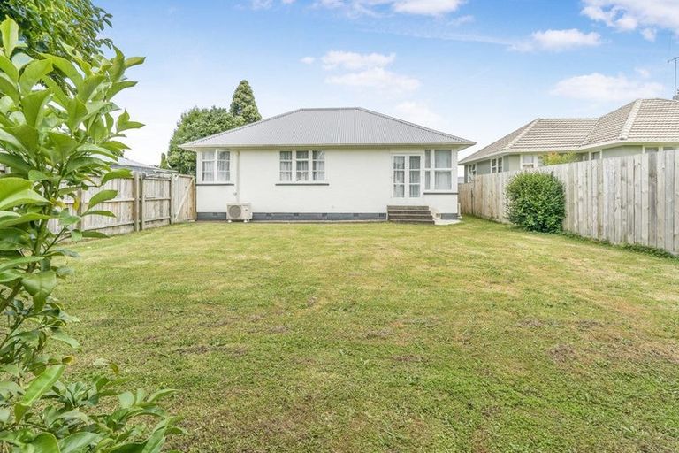 Photo of property in 68 Paul Crescent, Fairfield, Hamilton, 3214