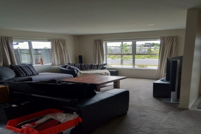 Photo of property in 18 Hannington Way, Rolleston, 7615