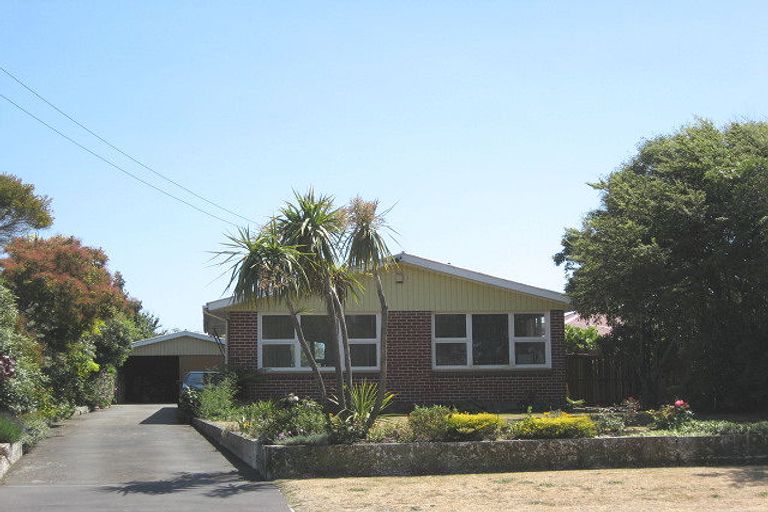 Photo of property in 31 Sylvia Street, Parklands, Christchurch, 8083