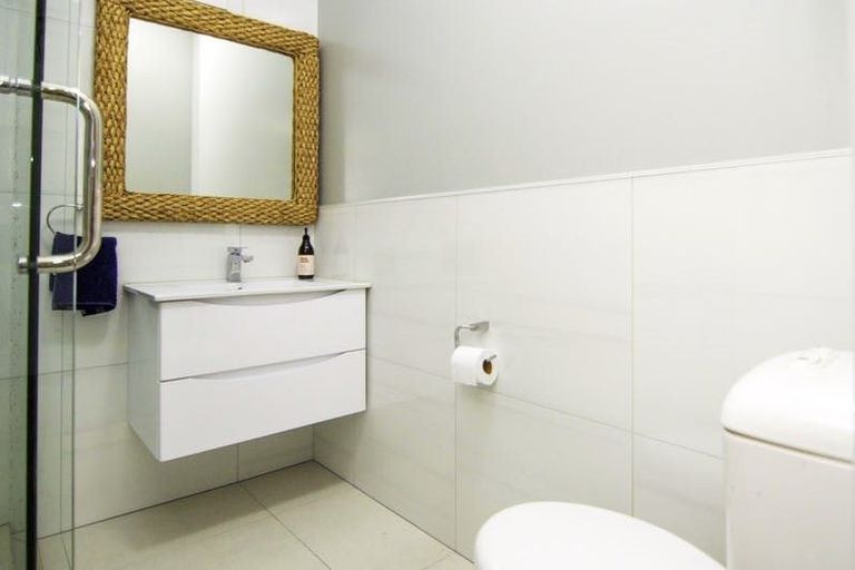 Photo of property in 12 Napier Road, Terrace End, Palmerston North, 4410