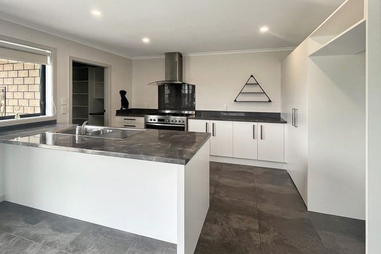 Photo of property in 5 Varsity Heights, Fitzherbert, Palmerston North, 4410