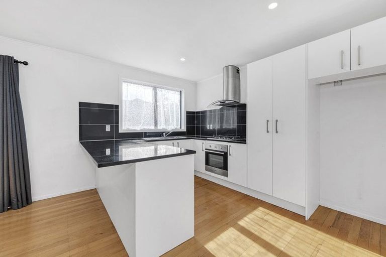 Photo of property in 11 Sunnyside Crescent, Papatoetoe, Auckland, 2025