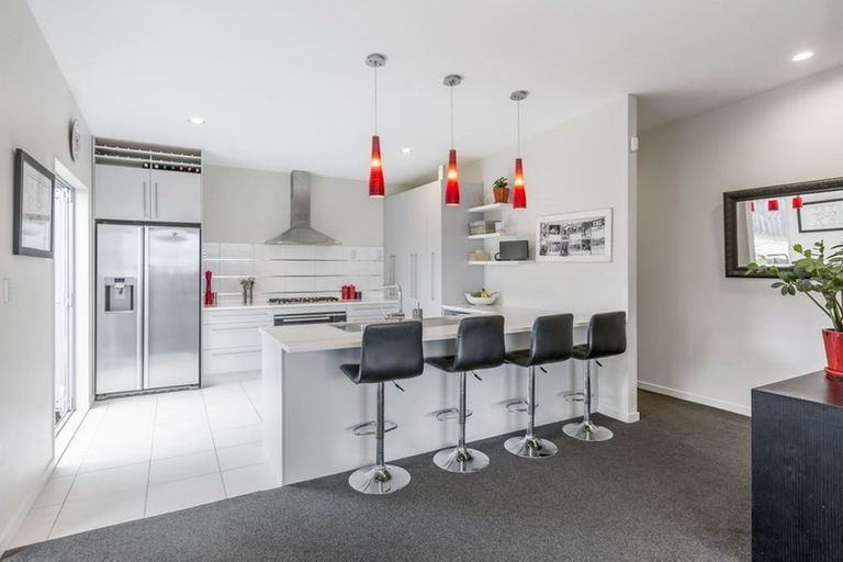 Photo of property in 24 Kittiwake Drive, Schnapper Rock, Auckland, 0632