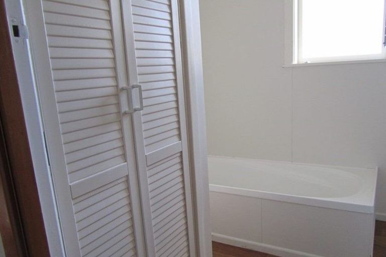 Photo of property in 38 Valonia Street, New Windsor, Auckland, 0600