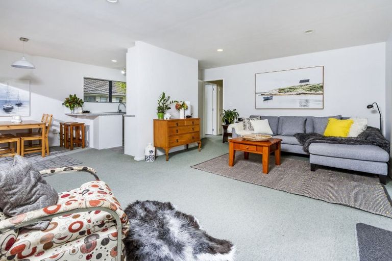 Photo of property in 1/12b Coronation Street, Belmont, Auckland, 0622