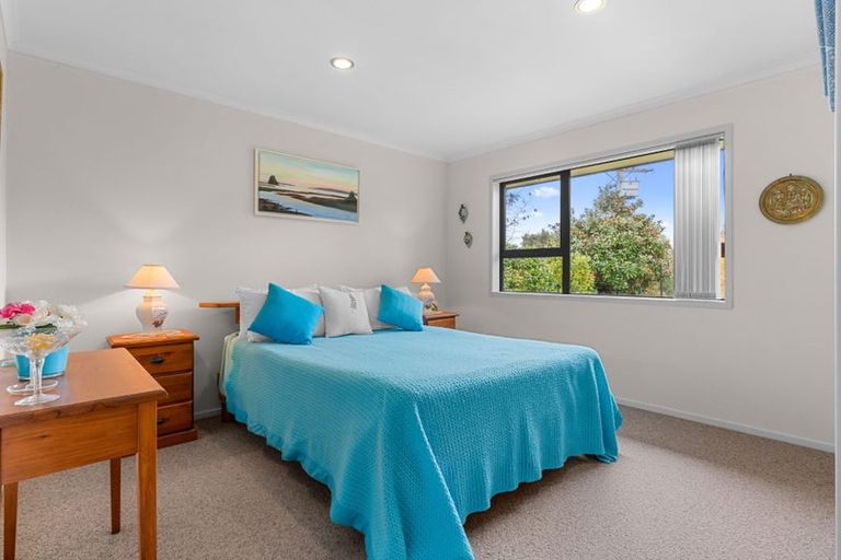 Photo of property in 65 Pahi Road, Paparoa, 0571