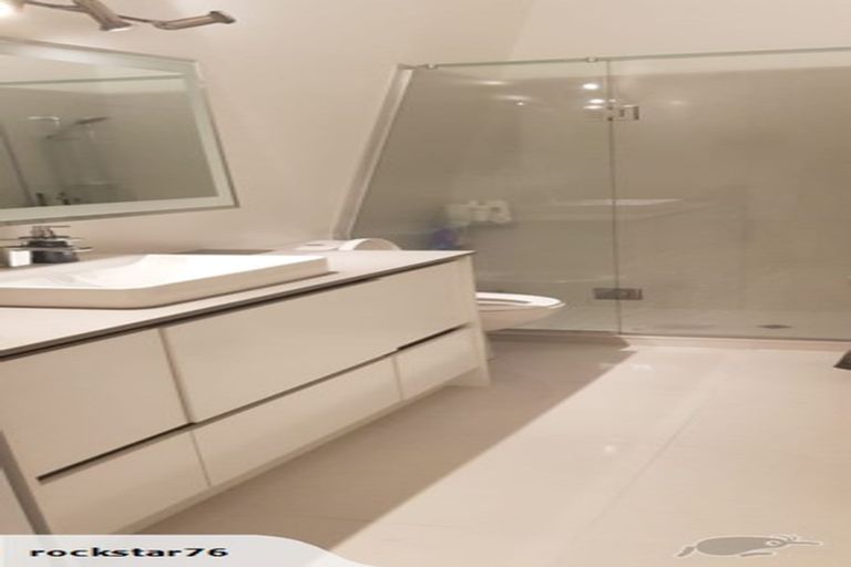 Photo of property in 1/20 Maritime Terrace, Birkenhead, Auckland, 0626