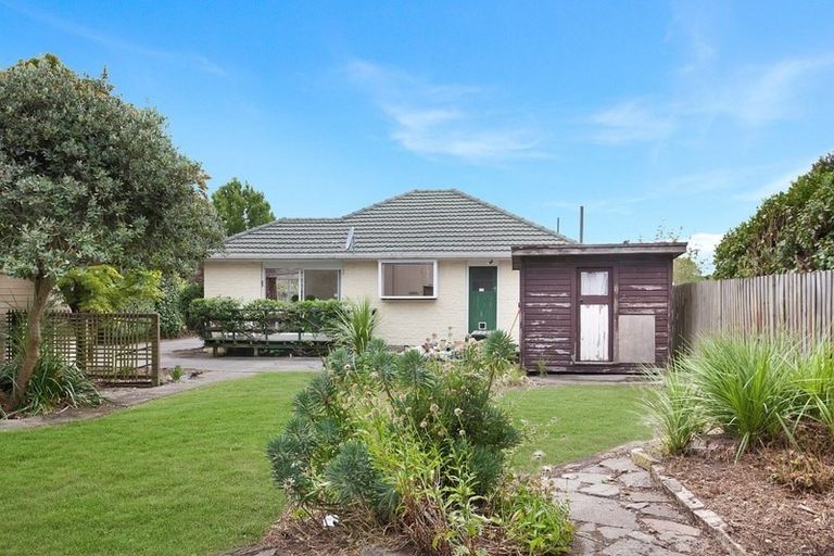 Photo of property in 15 Hounslow Street, Ilam, Christchurch, 8041