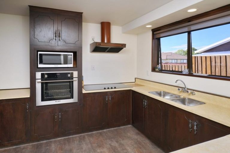 Photo of property in 70 Cheyenne Street, Sockburn, Christchurch, 8042