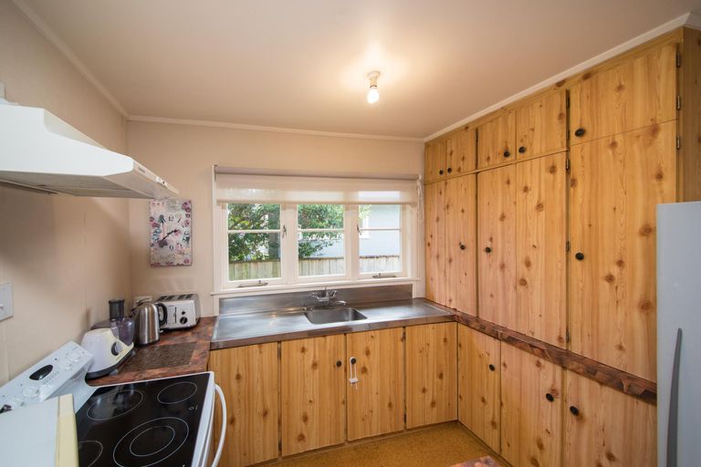 Photo of property in 22 Richmond Avenue, Takaro, Palmerston North, 4410