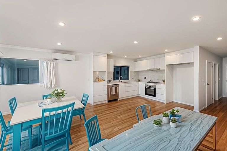 Photo of property in 38 Astoria Place, Northpark, Auckland, 2013