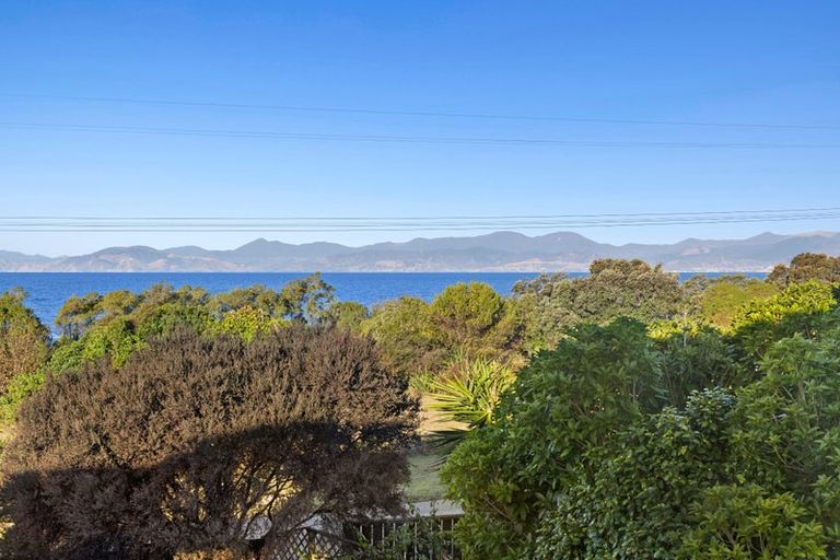 Photo of property in 8 Cliff Road, Tasman, Upper Moutere, 7173