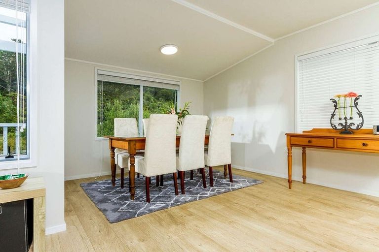 Photo of property in 134 Lynn Road, Bayview, Auckland, 0629