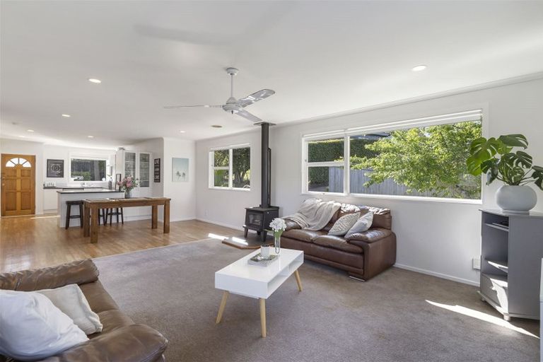 Photo of property in 61 Patons Road, Howick, Auckland, 2014