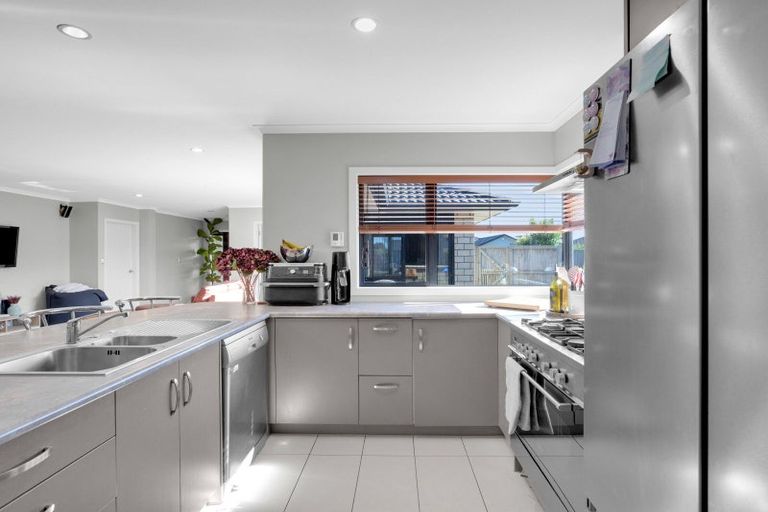 Photo of property in 7 Whitney Place, Rototuna North, Hamilton, 3210