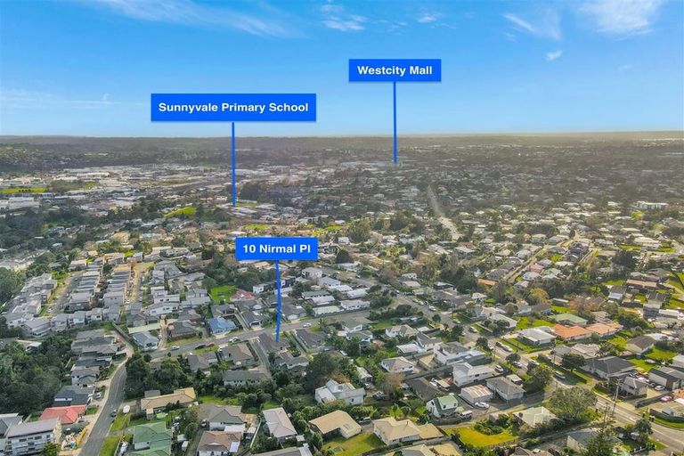 Photo of property in 10 Nirmal Place, Sunnyvale, Auckland, 0612