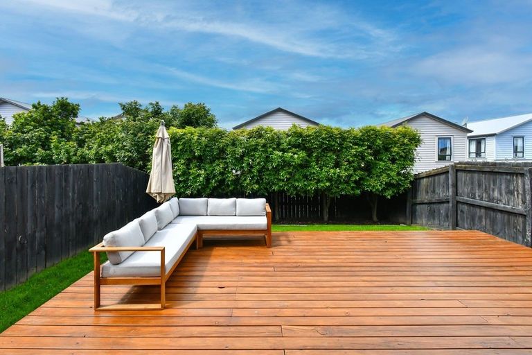 Photo of property in 4 Kuparu Street, Weymouth, Auckland, 2103
