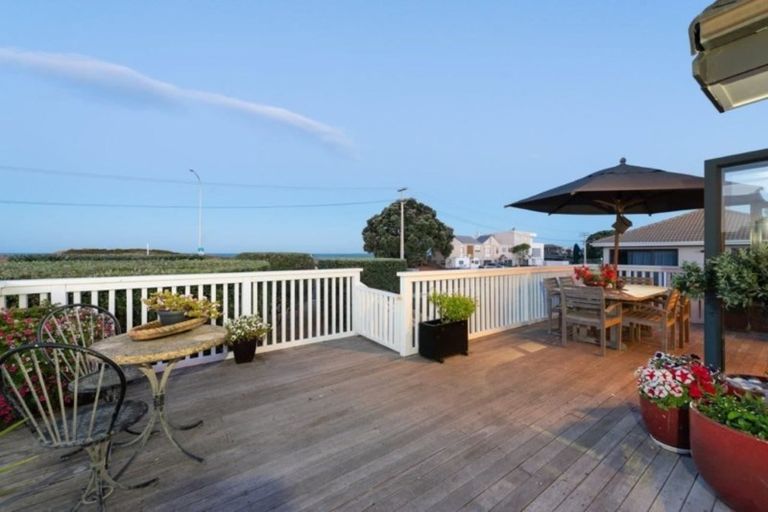 Photo of property in 4 Oceanbeach Road, Mount Maunganui, 3116