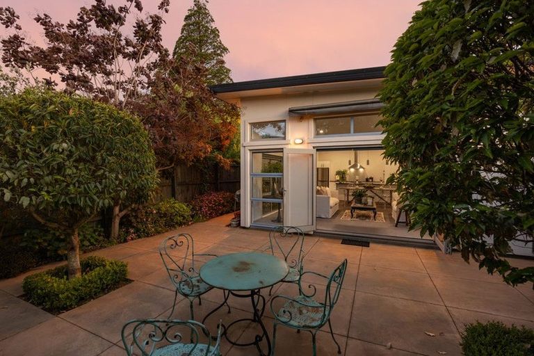 Photo of property in 1/123 Heaton Street, Merivale, Christchurch, 8052