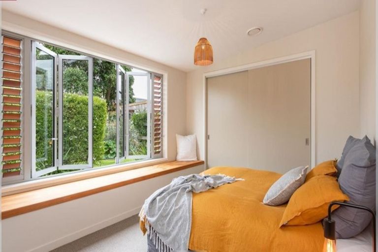 Photo of property in 29a Greenaway Road, Waikanae, 5036