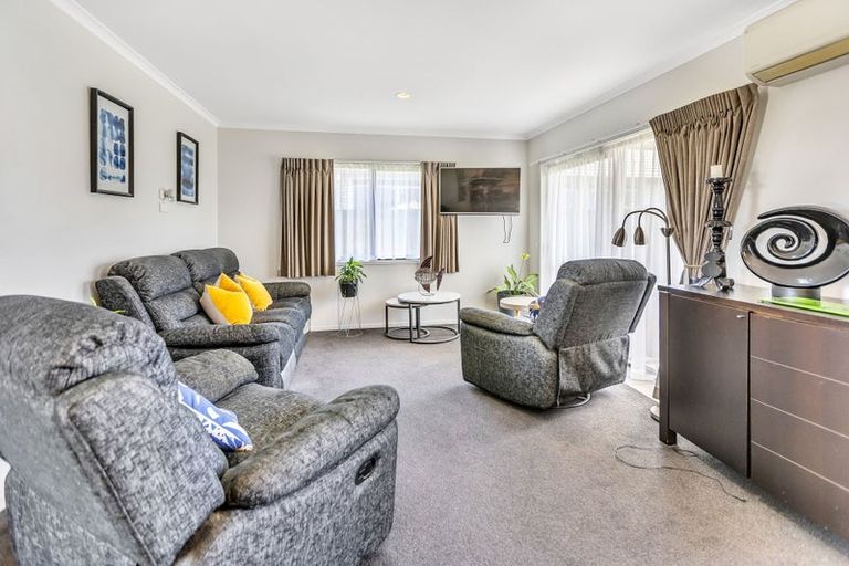 Photo of property in 4 Kipling Crescent, Owhata, Rotorua, 3010