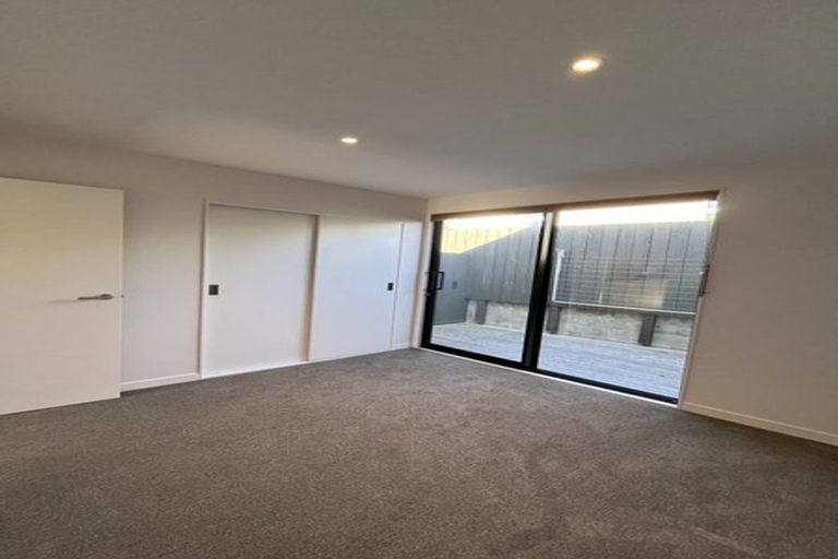 Photo of property in 17/6 Oswald Crescent, Paparangi, Wellington, 6037